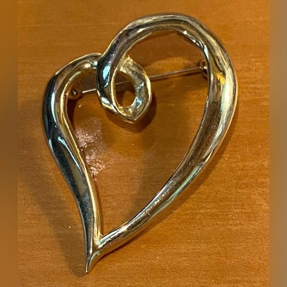 Gold Tone Abstract Heart Brooch Pin Open Swirl Modern Love Jewelry 2 Inch